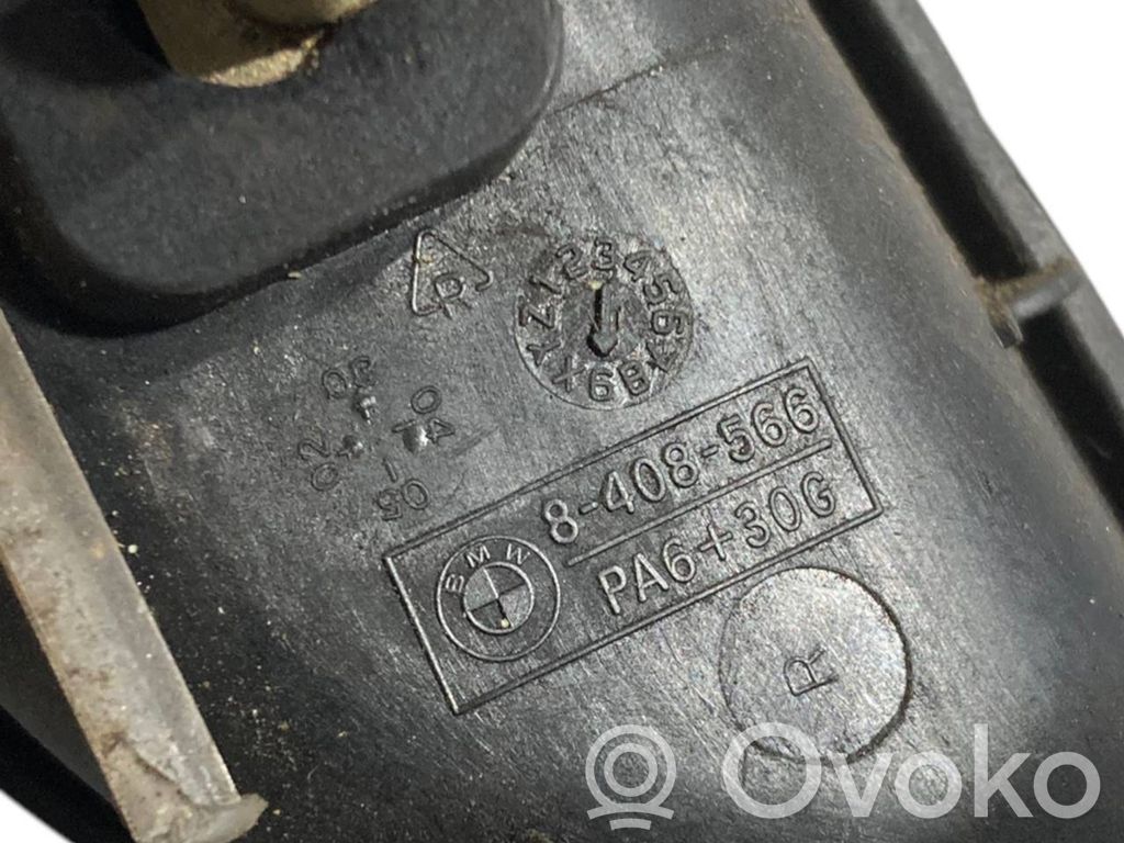 Internal opening handle