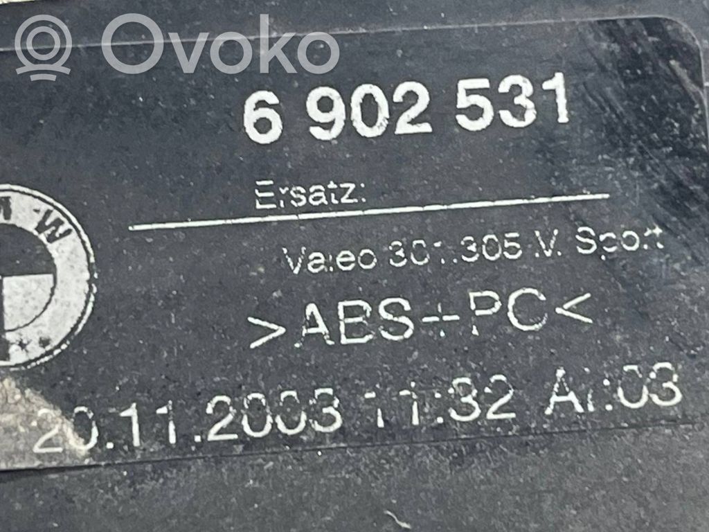 Aizmugurējais lukturis virsbūvē