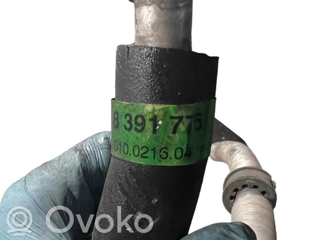 Air conditioner pipe(s) / hose(s)