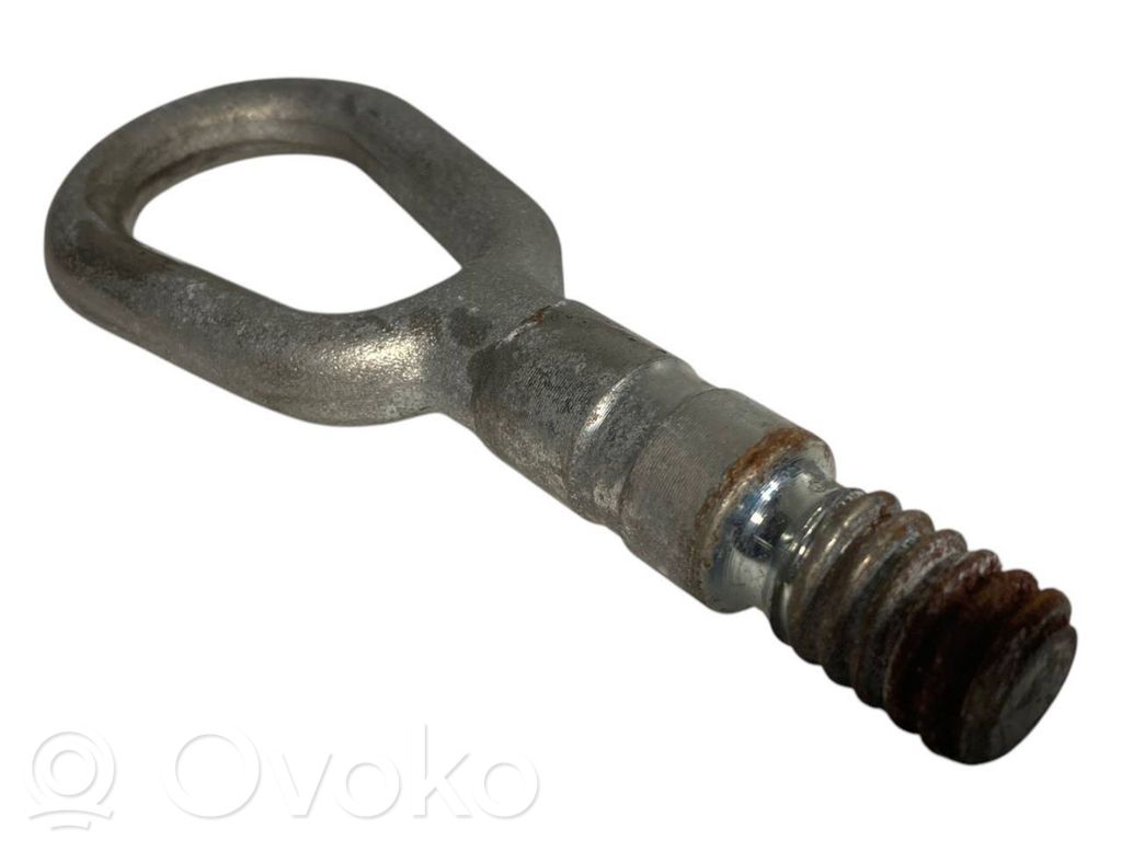 Towing hook