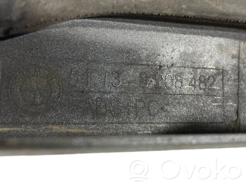 Priekšējā luktura dekoratīvā apdare