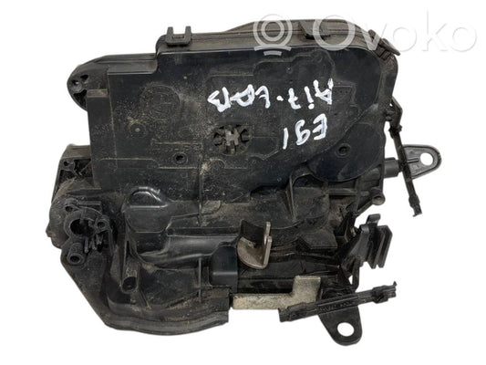 Aizmugurē slēdzene