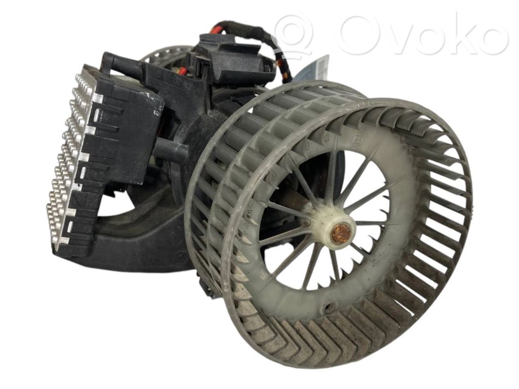 Mazā radiatora ventilators