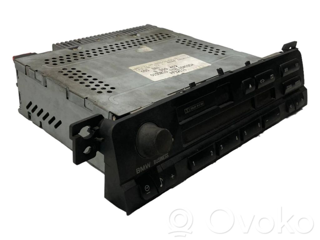 Radio / CD/DVD atskaņotājs / navigācija