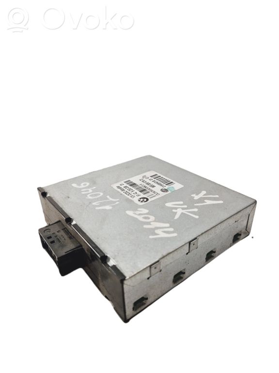 Voltage converter / converter module