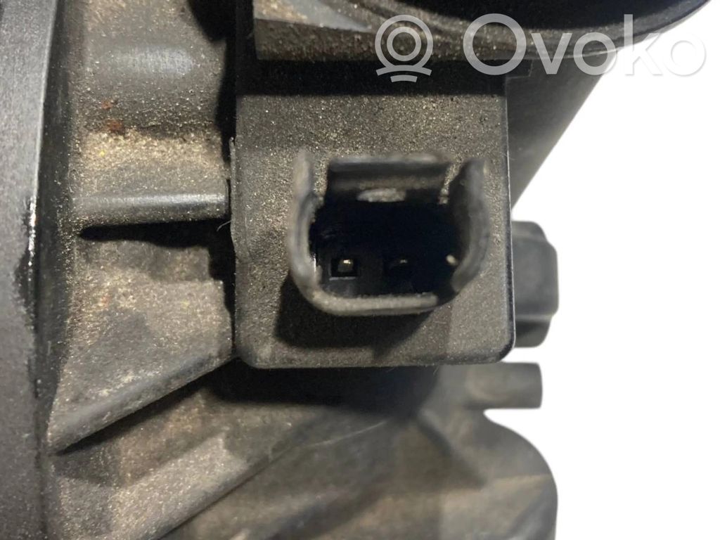 Thermostat / thermostat housing