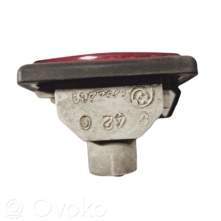 Освещение задней двери (внутри)