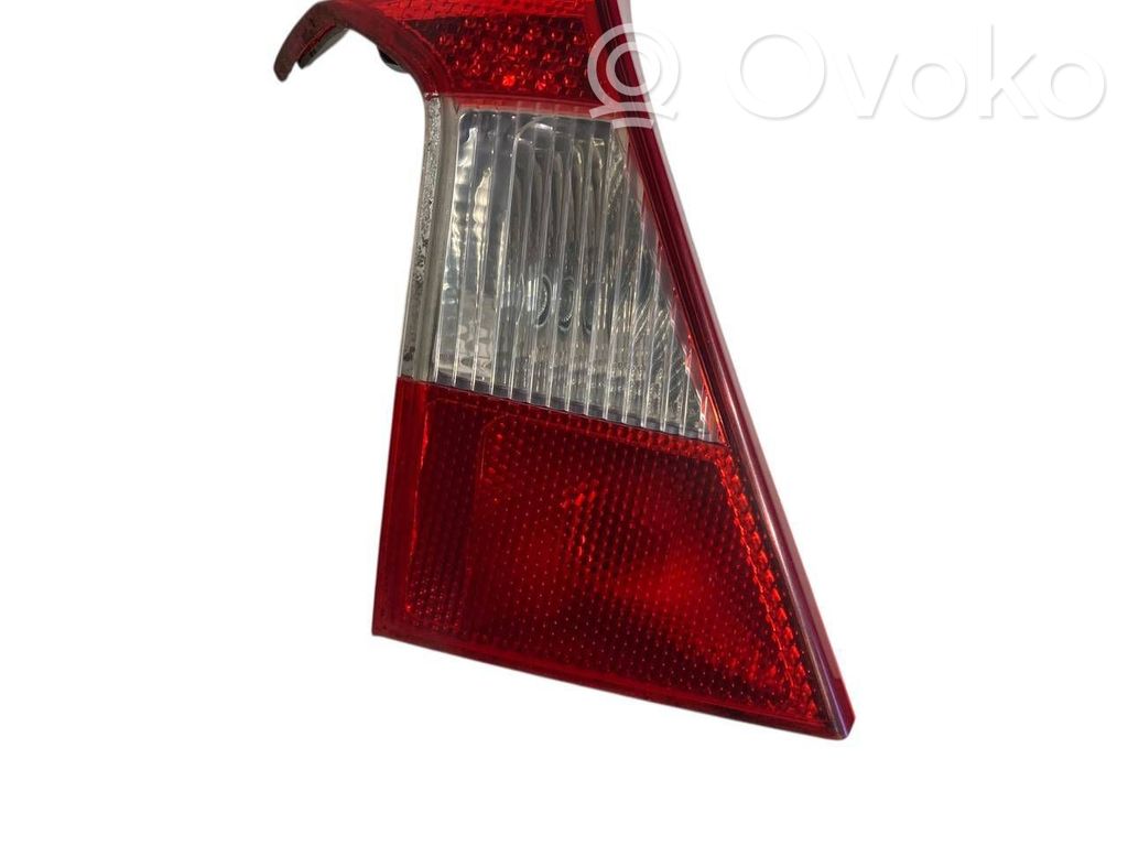 Taillight in the hood