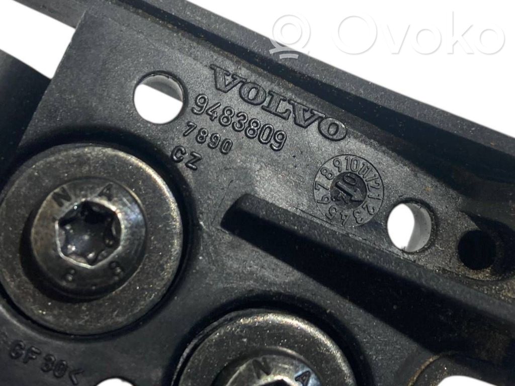 Bagāžnieka Iekšpuses nolaišanas rokturis