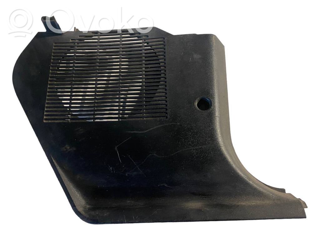 Side speaker trim