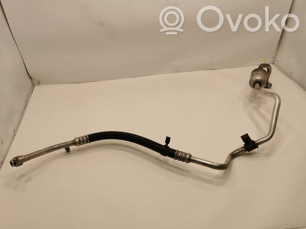 Air conditioner pipe(s) / hose(s)