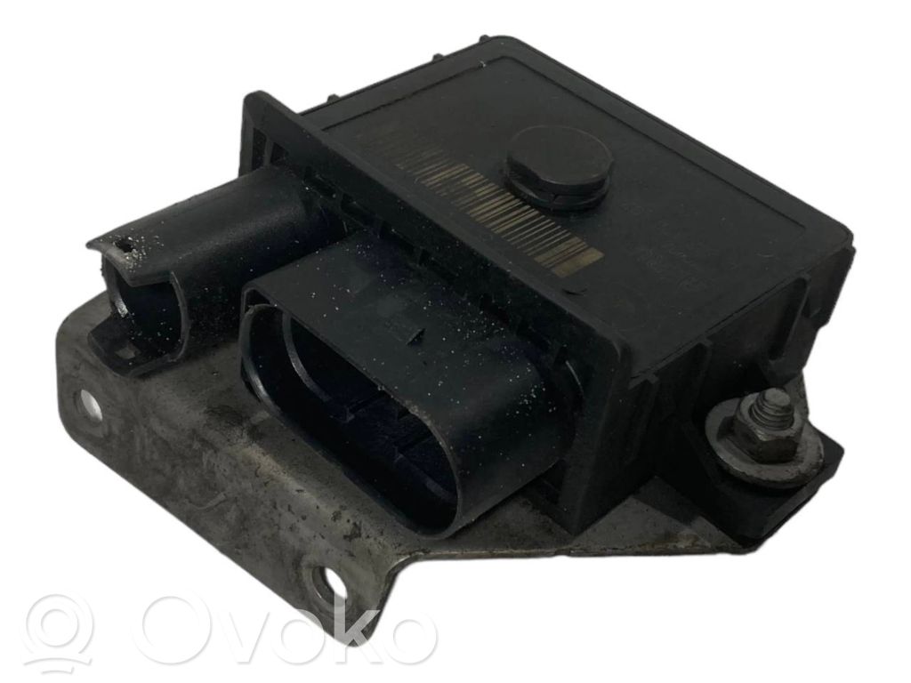 Glow plug relay