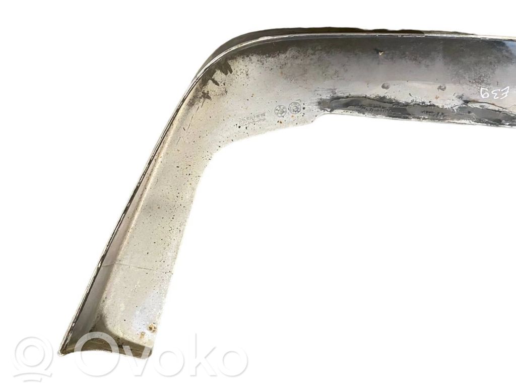 Apakšējā bampera daļa