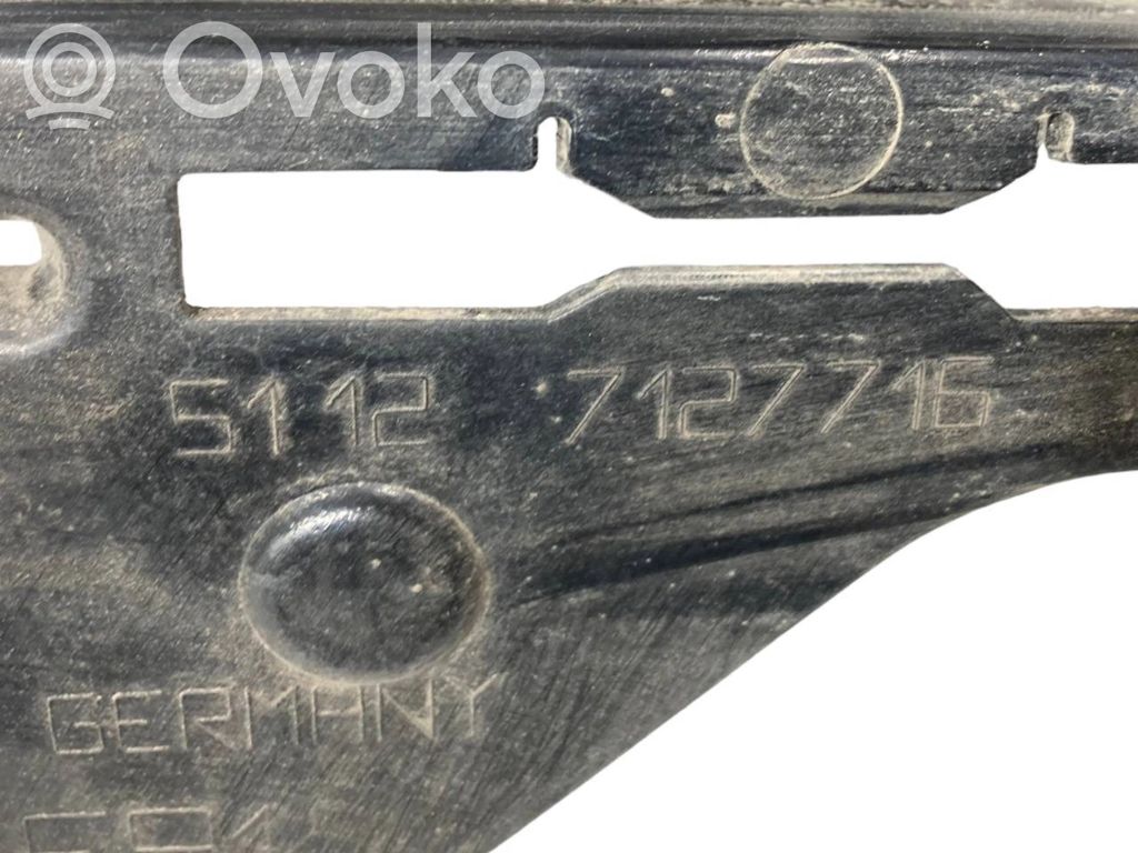 Rear bumper mounting bracket