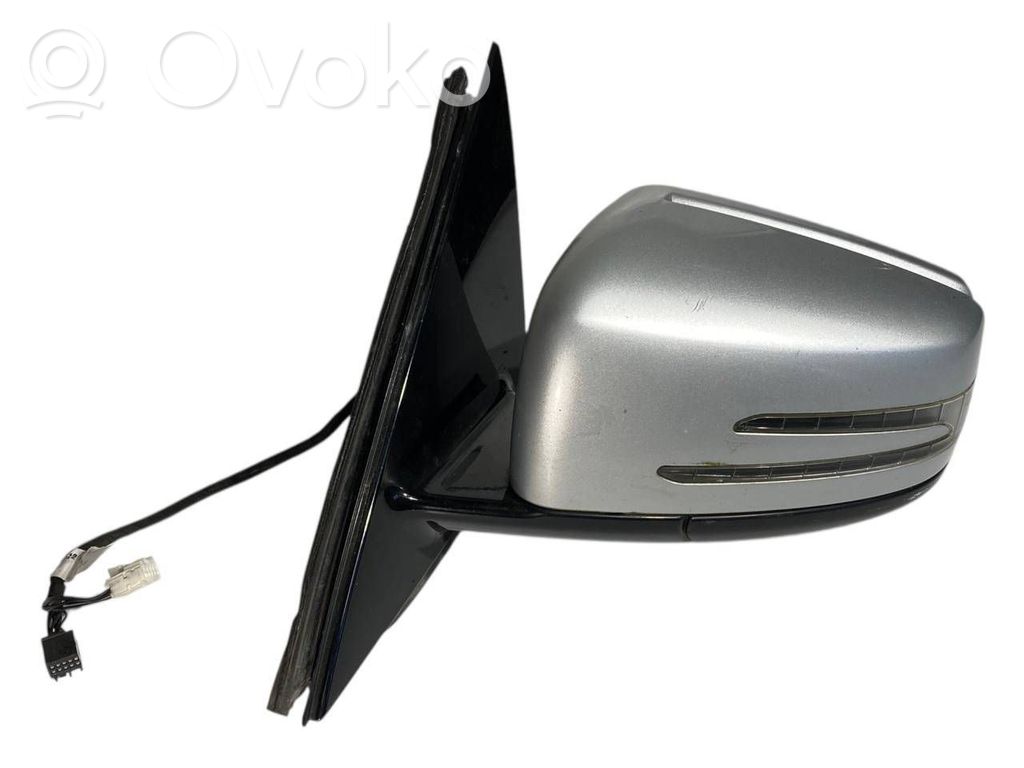 Spogulis (elektriski vadāms)