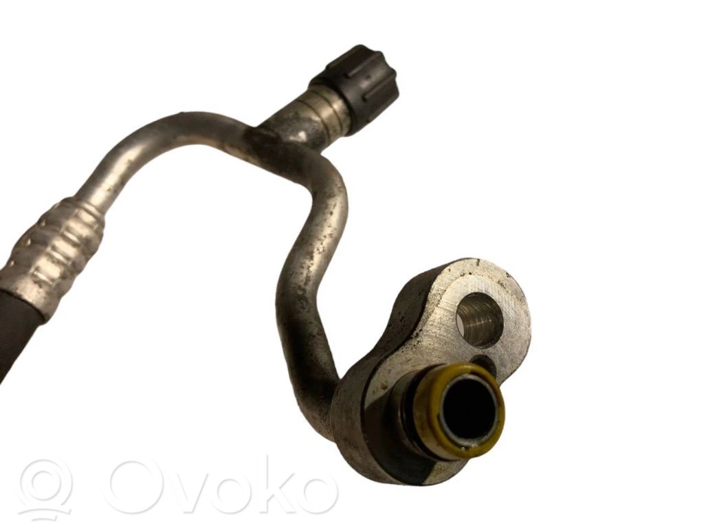 Air conditioner pipe(s) / hose(s)