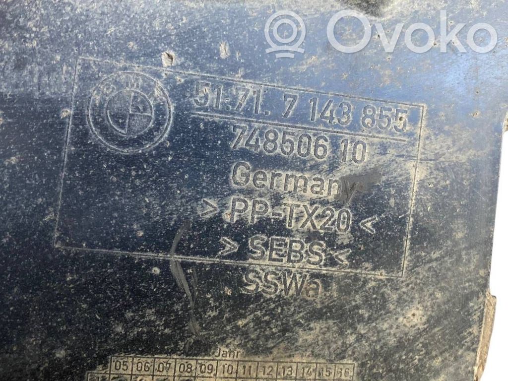 Dzinēja apakšas aizsargs (priekšdaļā)