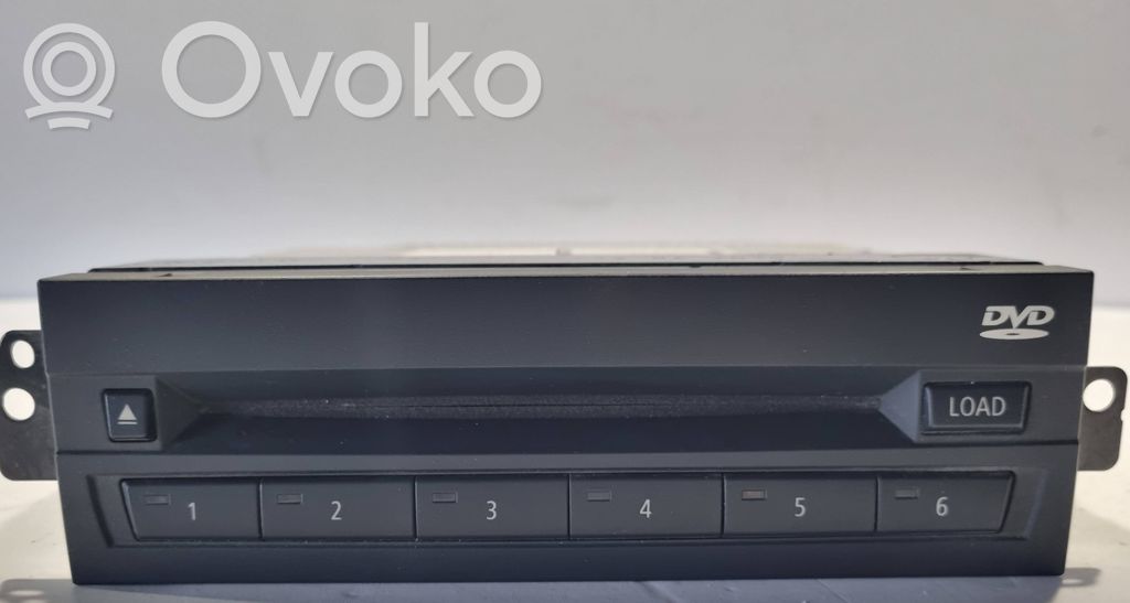 Radio / CD/DVD atskaņotājs / navigācija