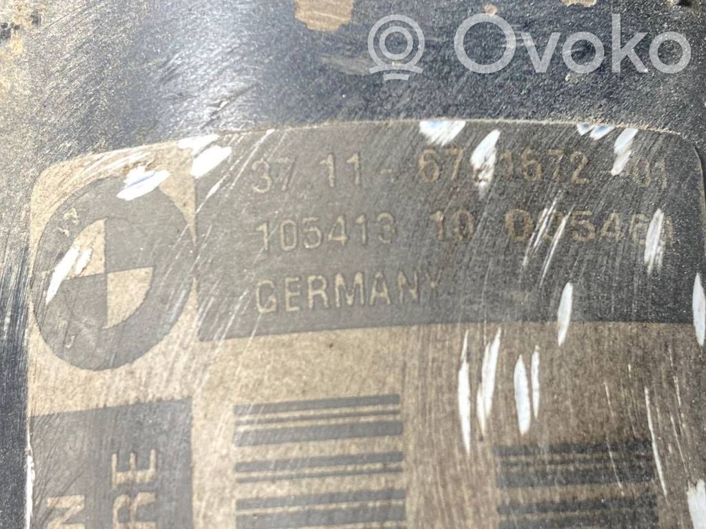 Front shock absorber with spring