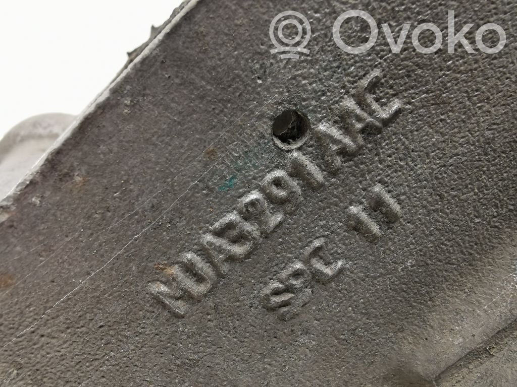 Aizmugurē riteņa rumbas vārpstas šarnīrs (stupica, capfa)