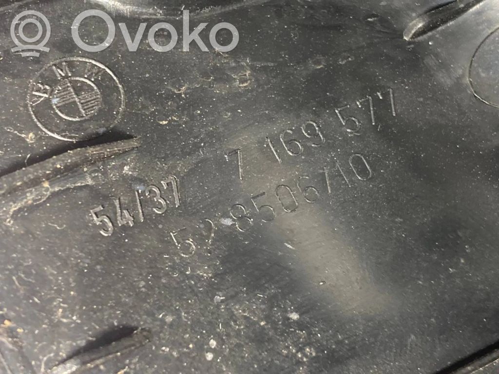 Cita veida bagāžnieka dekoratīvās apdares detaļa