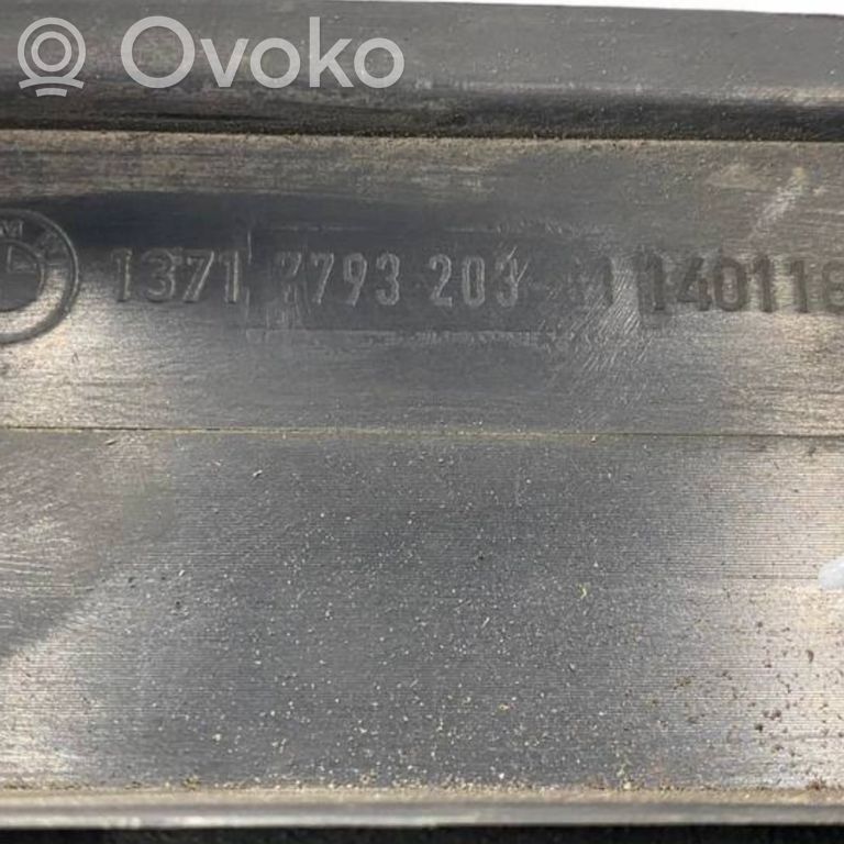 Gaisa filtra kastes vāks