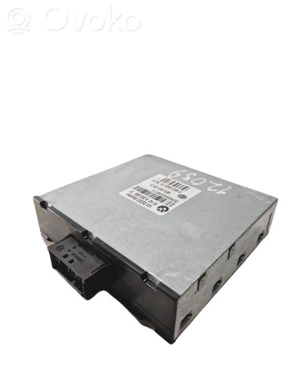 Voltage converter / converter module