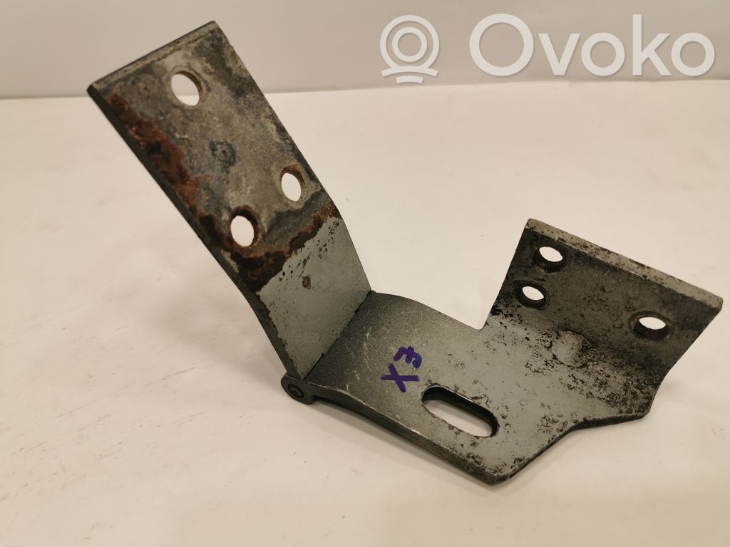 Engine hood hinge(s)