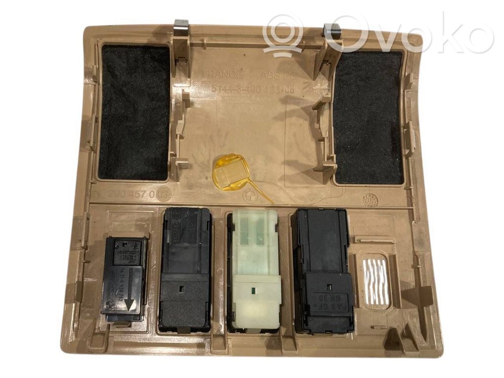 Passenger airbag switch