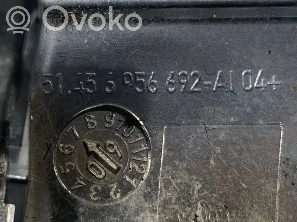 Paneļa apdare