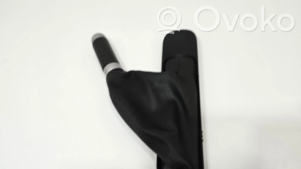 Handle decoration – leather/fabric