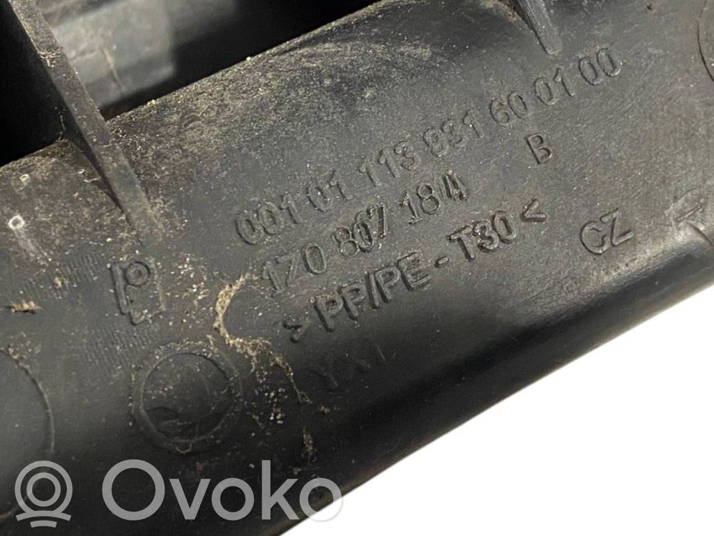 Priekšpusē bampera turētājs
