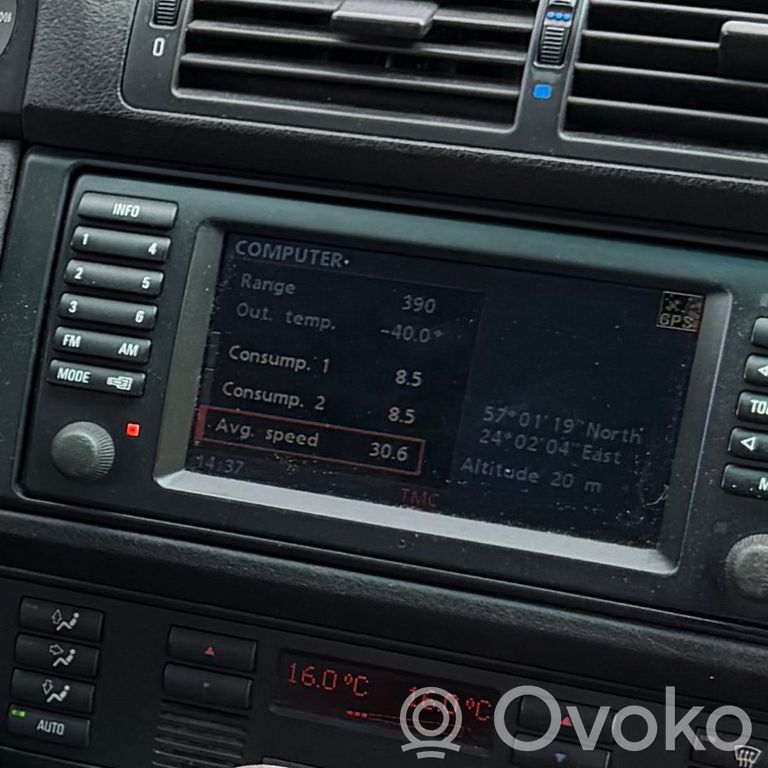 Radio / CD/DVD atskaņotājs / navigācija