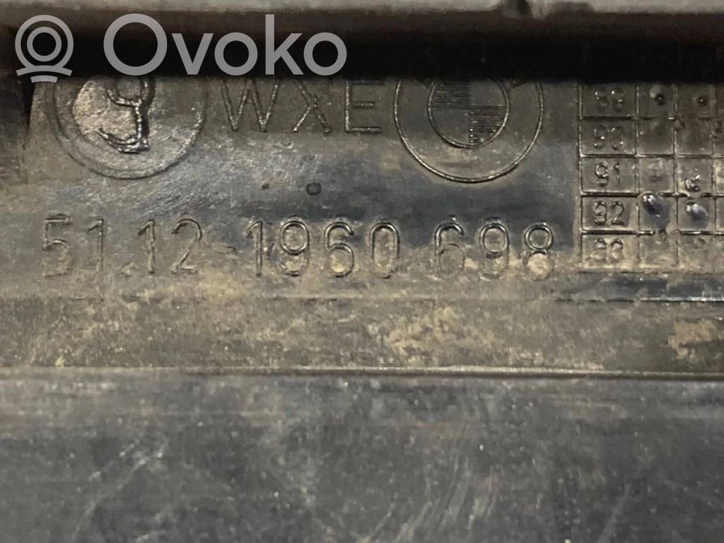 Aizmugurējā bufera montāžas kronšteins