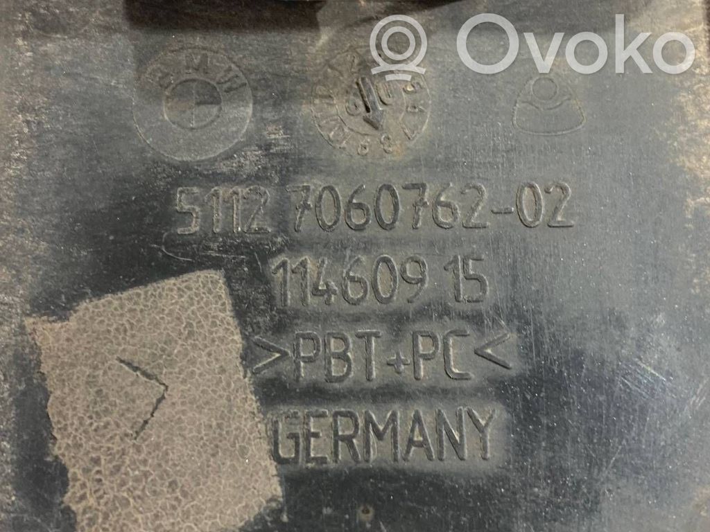 Vilkšanas āķa vāciņš bamperī