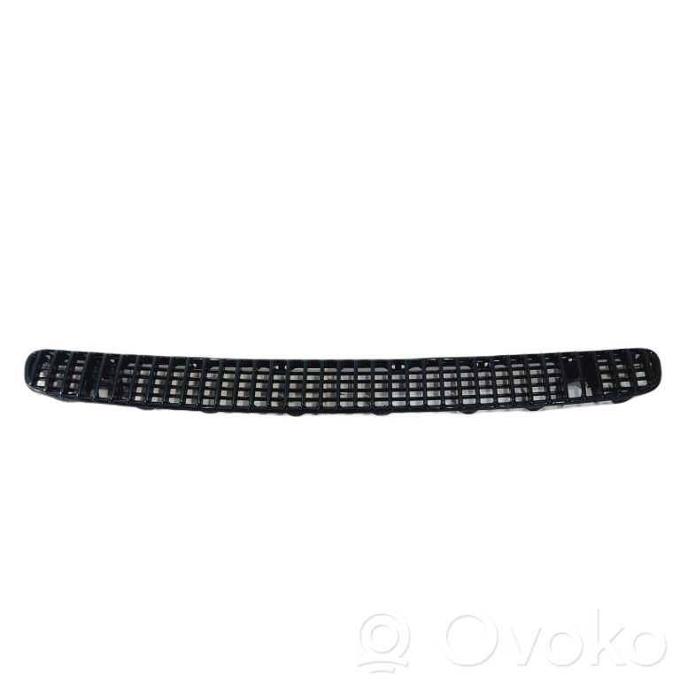 Bonnet decorative grille