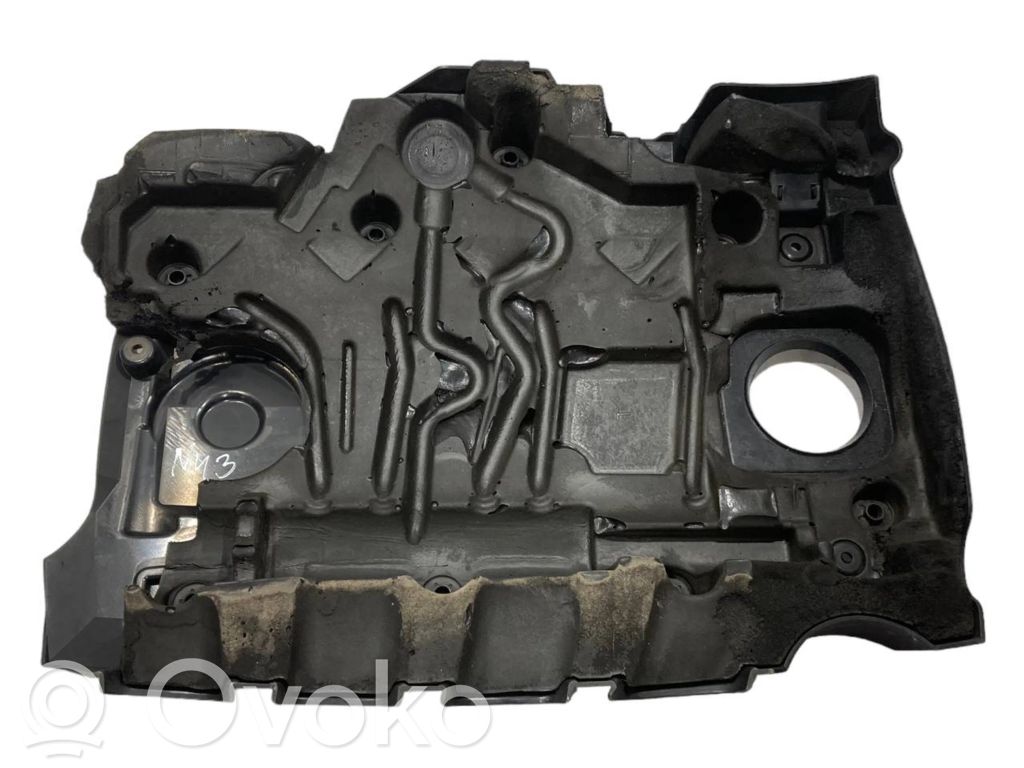 Крышка двигателя (декоративная отделка)