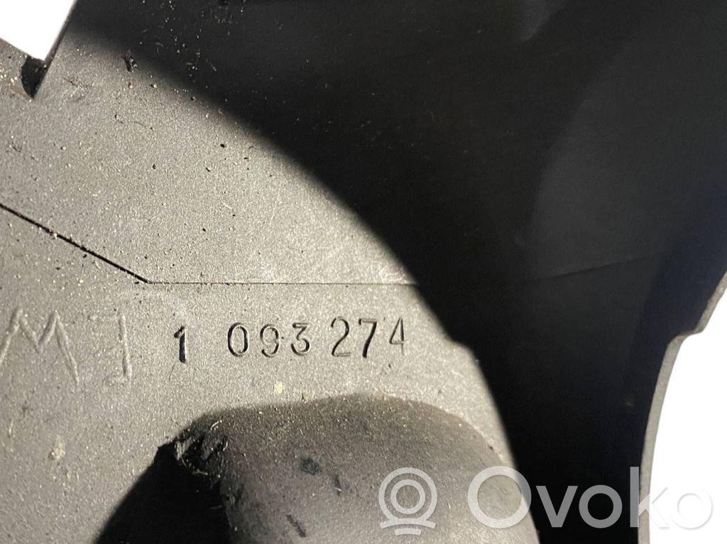 Stūres ass dekoratīvā apdare