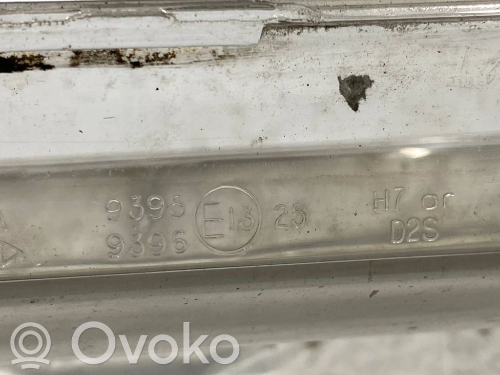 Priekšējā luktura stikls