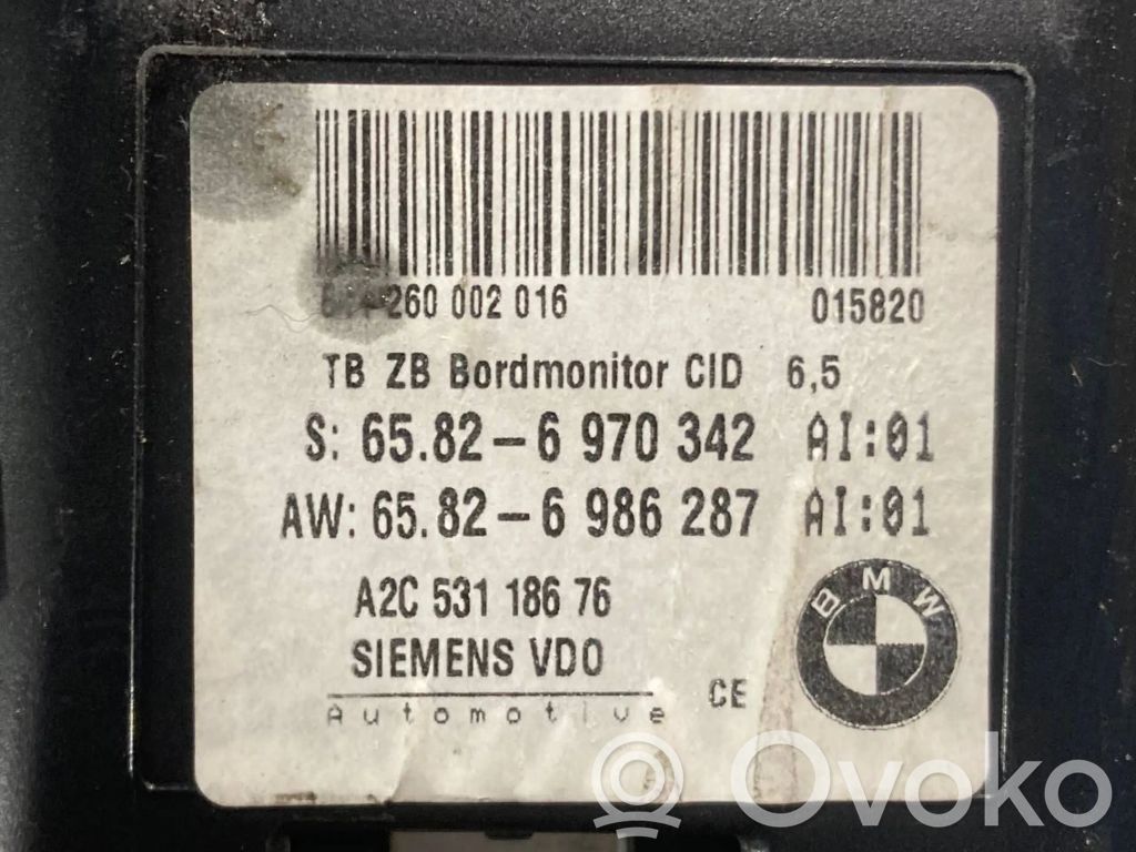 Ekrāns / displejs / mazais ekrāns