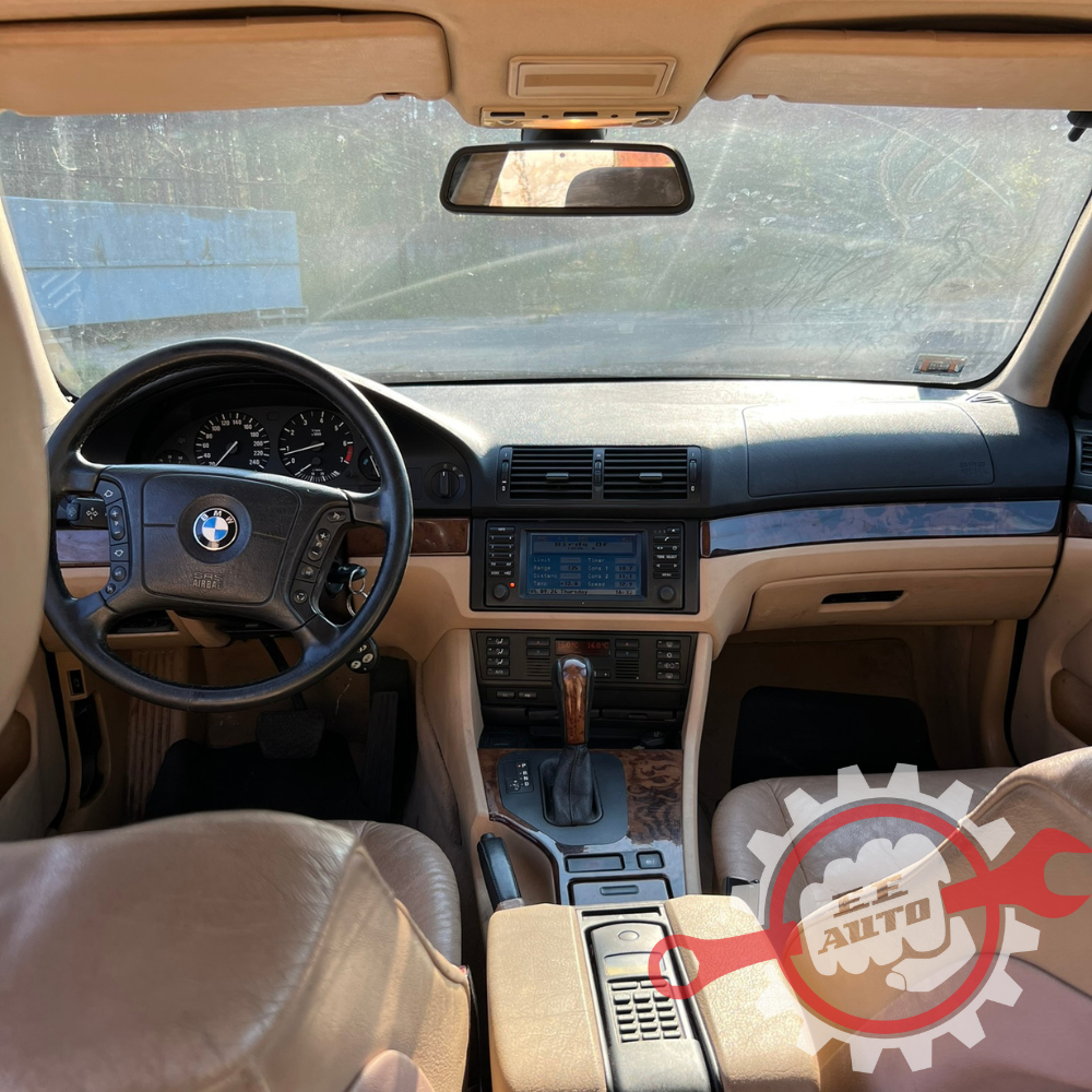 BMW 525i 2001.G.