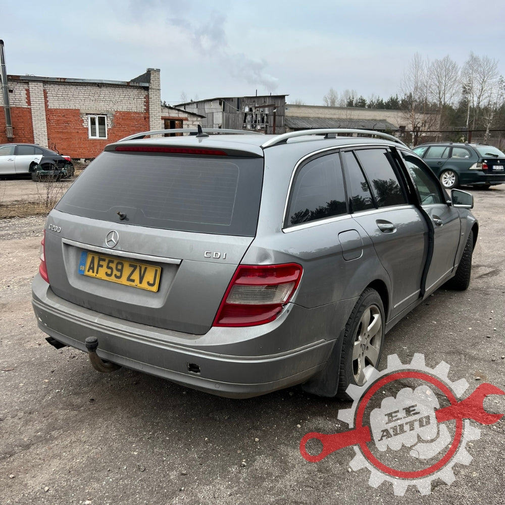 Mercedes Benz C200 2009.G.rezerves daļas