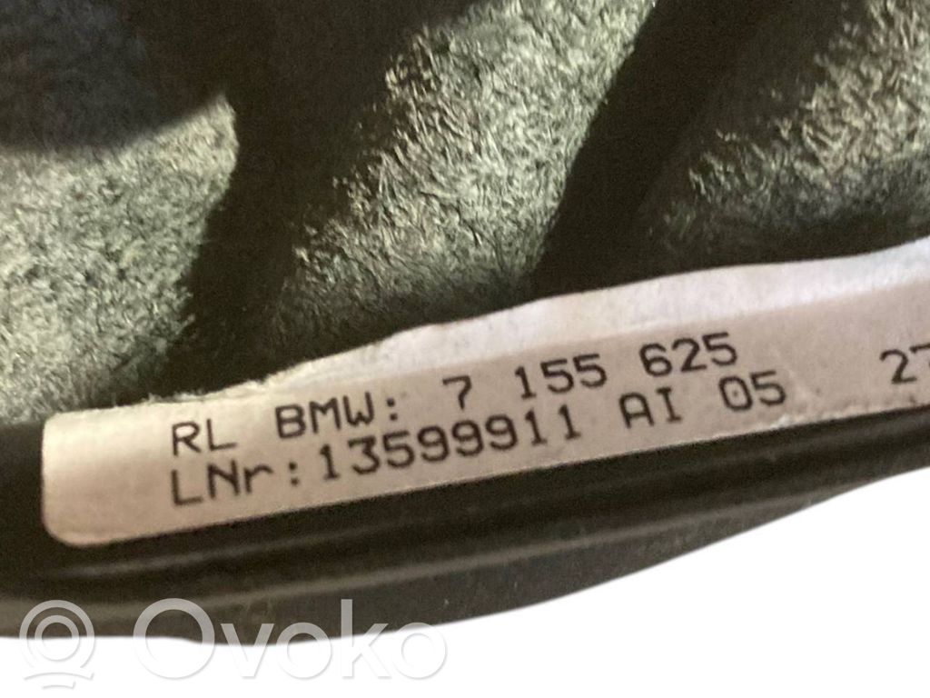 Rokas bremzes dekoratīvā apdare