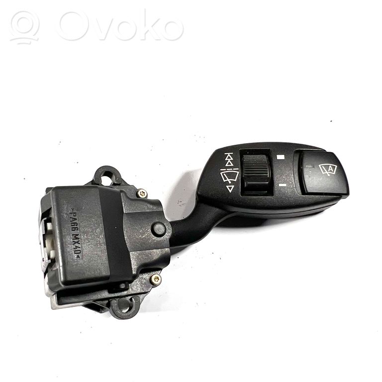 Wiper control button stalk