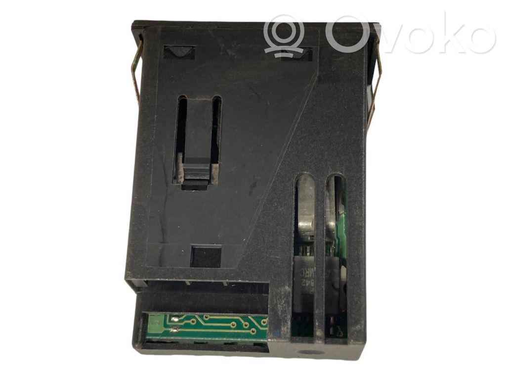 Выключатель подогрева сидений