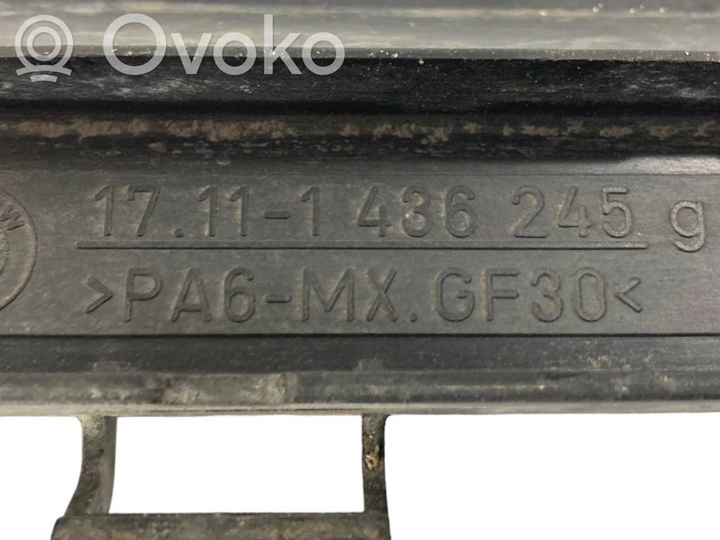 Radiator(s) holder/bracket