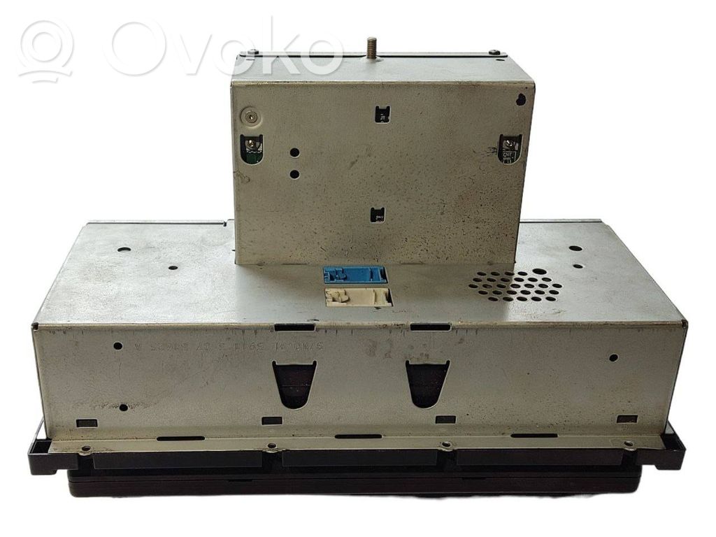 Radio / CD/DVD player / navigation