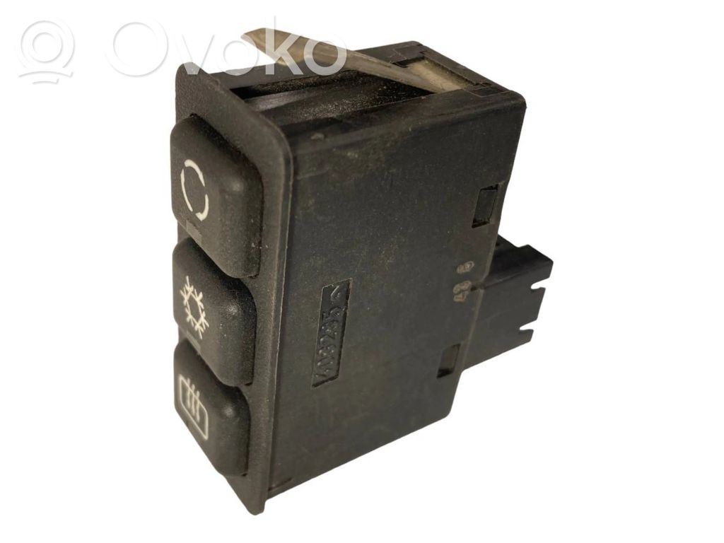 Window electric heating switch