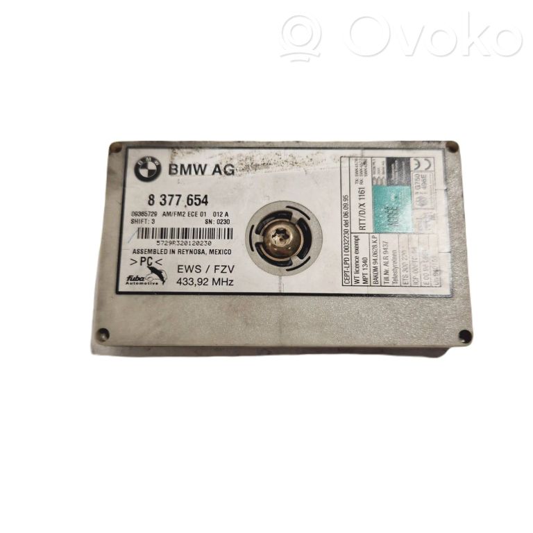 Antenas vadības bloks