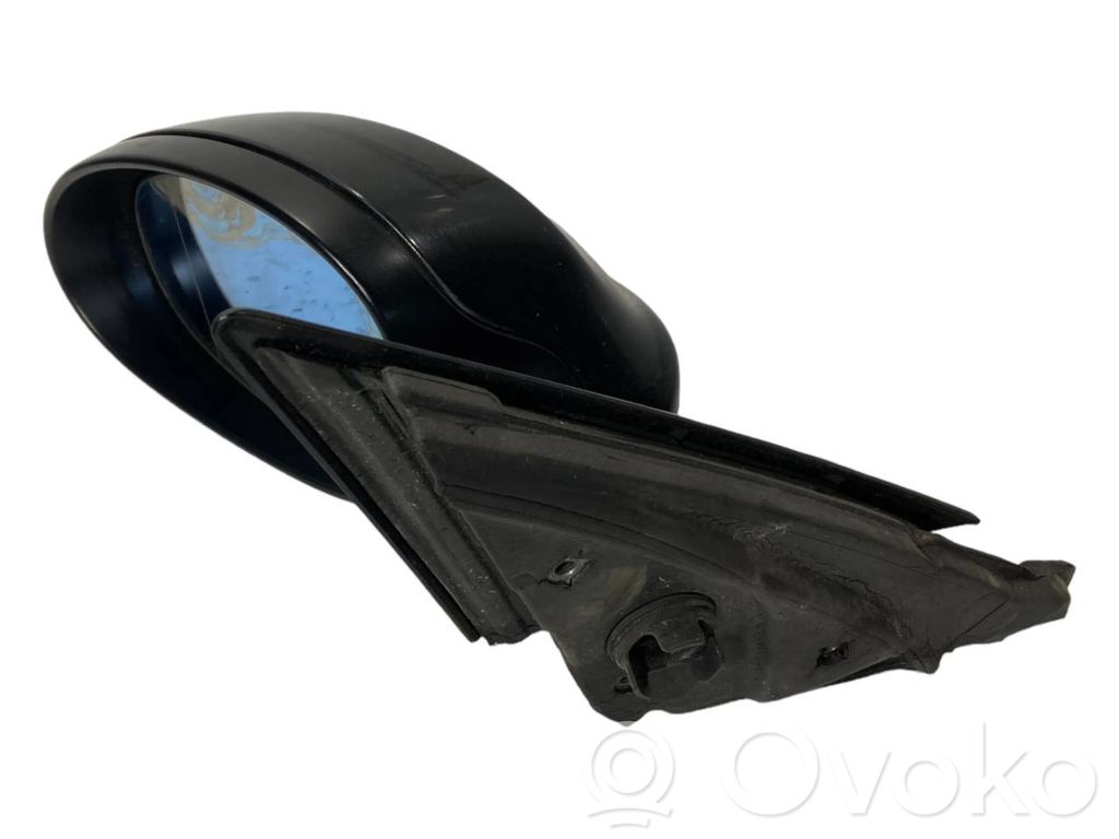 Mirror (electrically controlled)